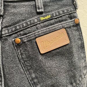 NWOT - Vintage Recycled Wrangler Jeans: Women’s High Waisted Jeans - Size 25/26